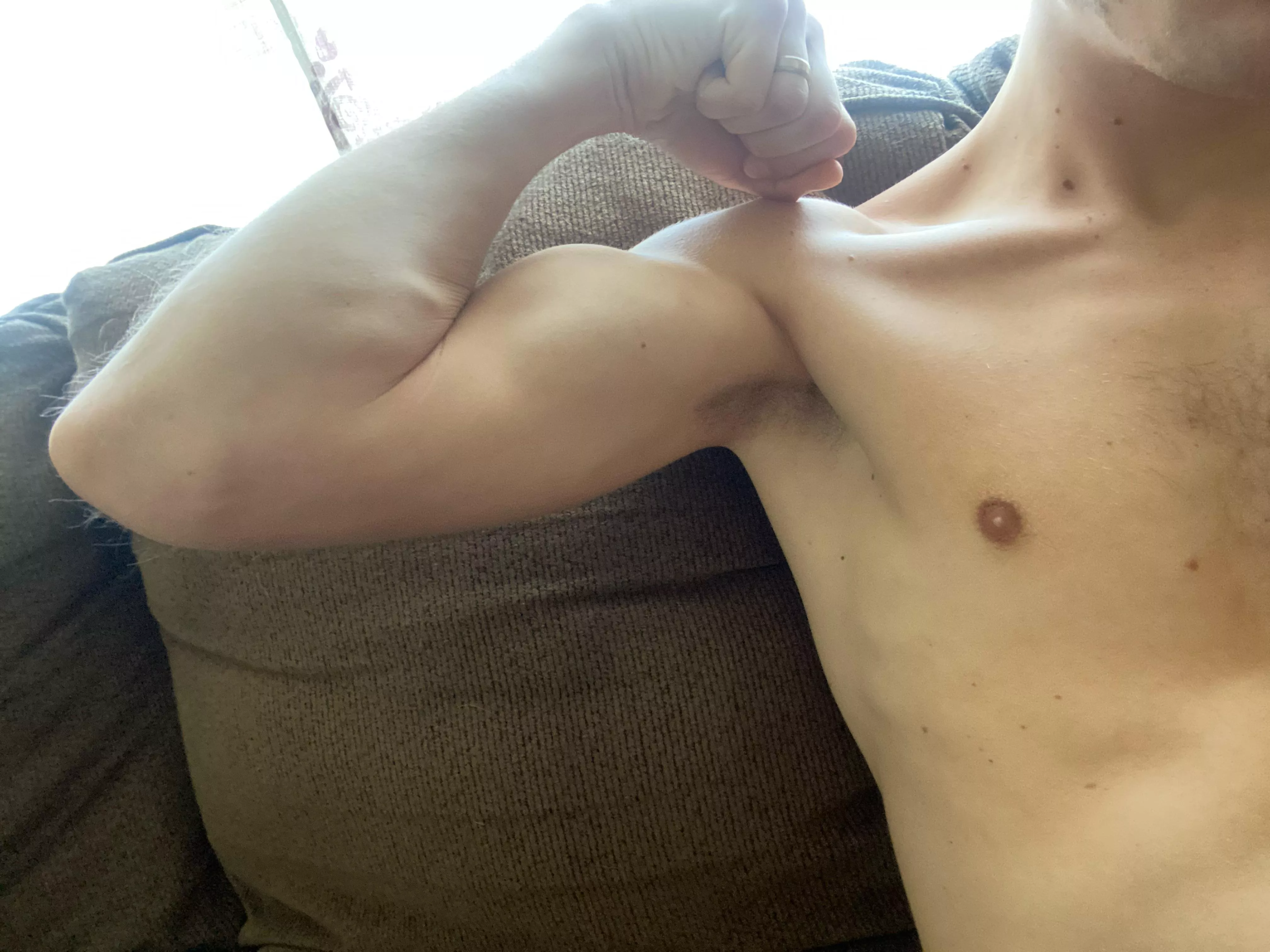Worship my morning stinky arms 😈