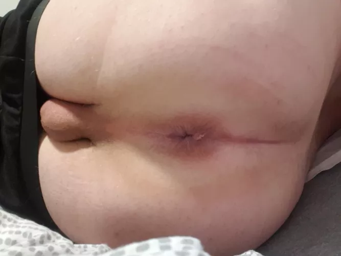 Would love for a dominant man to tell me what to do with my hole🥵