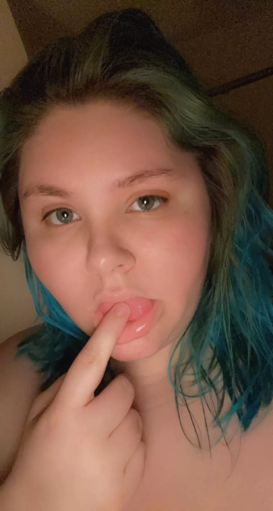 Would you feed me your cum? 🥺