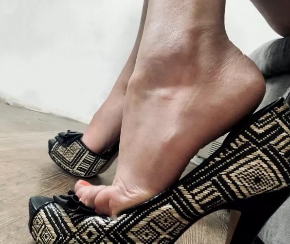 Would you lick them for me?😈