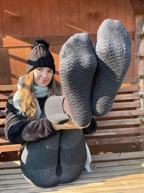 Would you sniff my socks after a long walk?👅