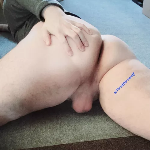 Would you spread me and fill my hole? 💚