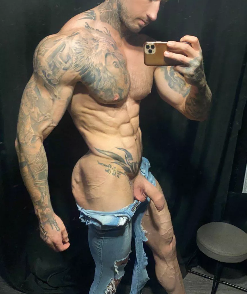 Write in the comments below and I will message you personally 😈