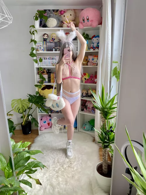 You like white fishnets?