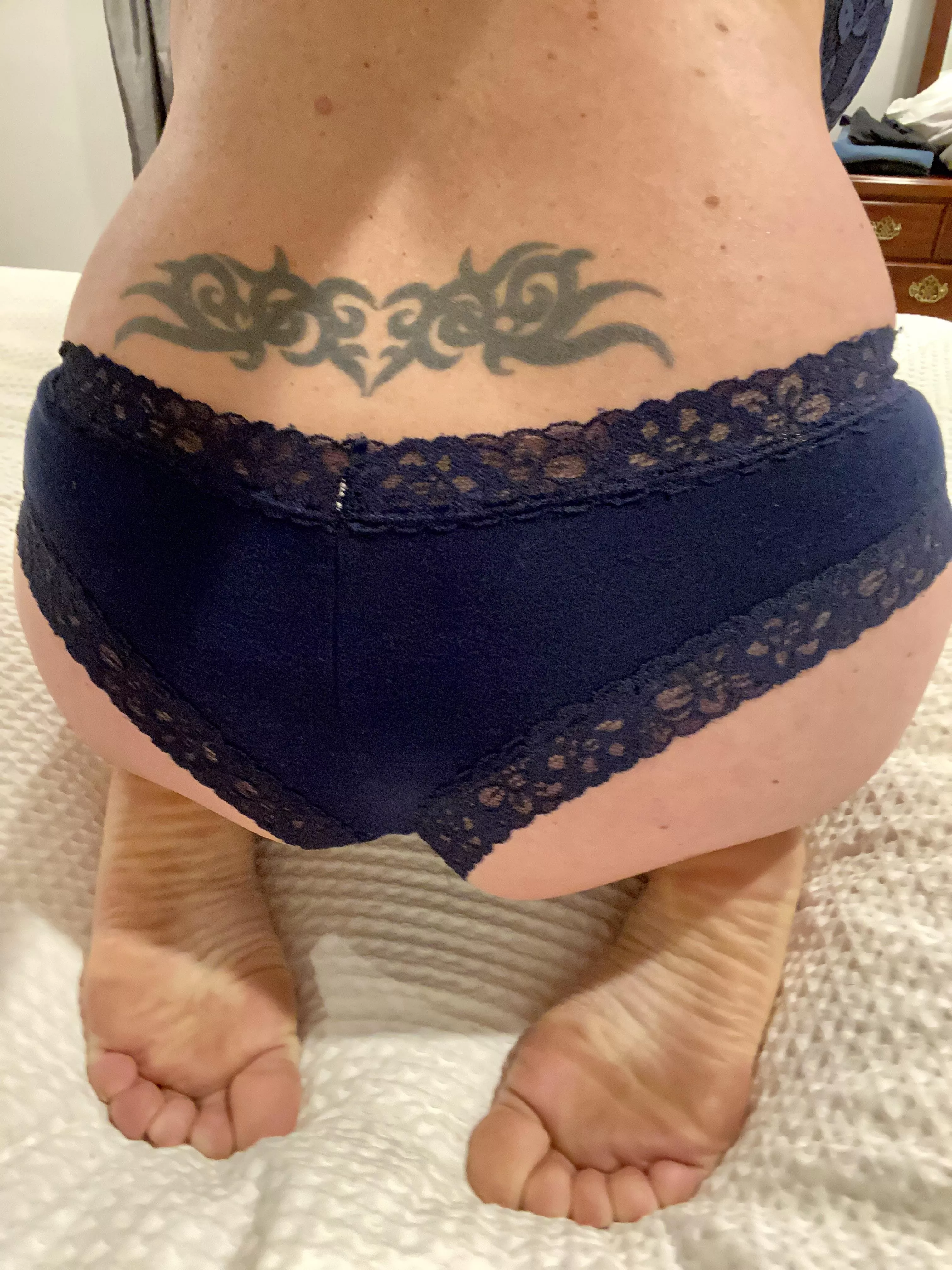 You want to suck on my toes and eat my ass….yes please