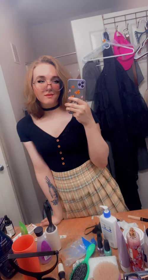 Your alt/goth dream girl 💛