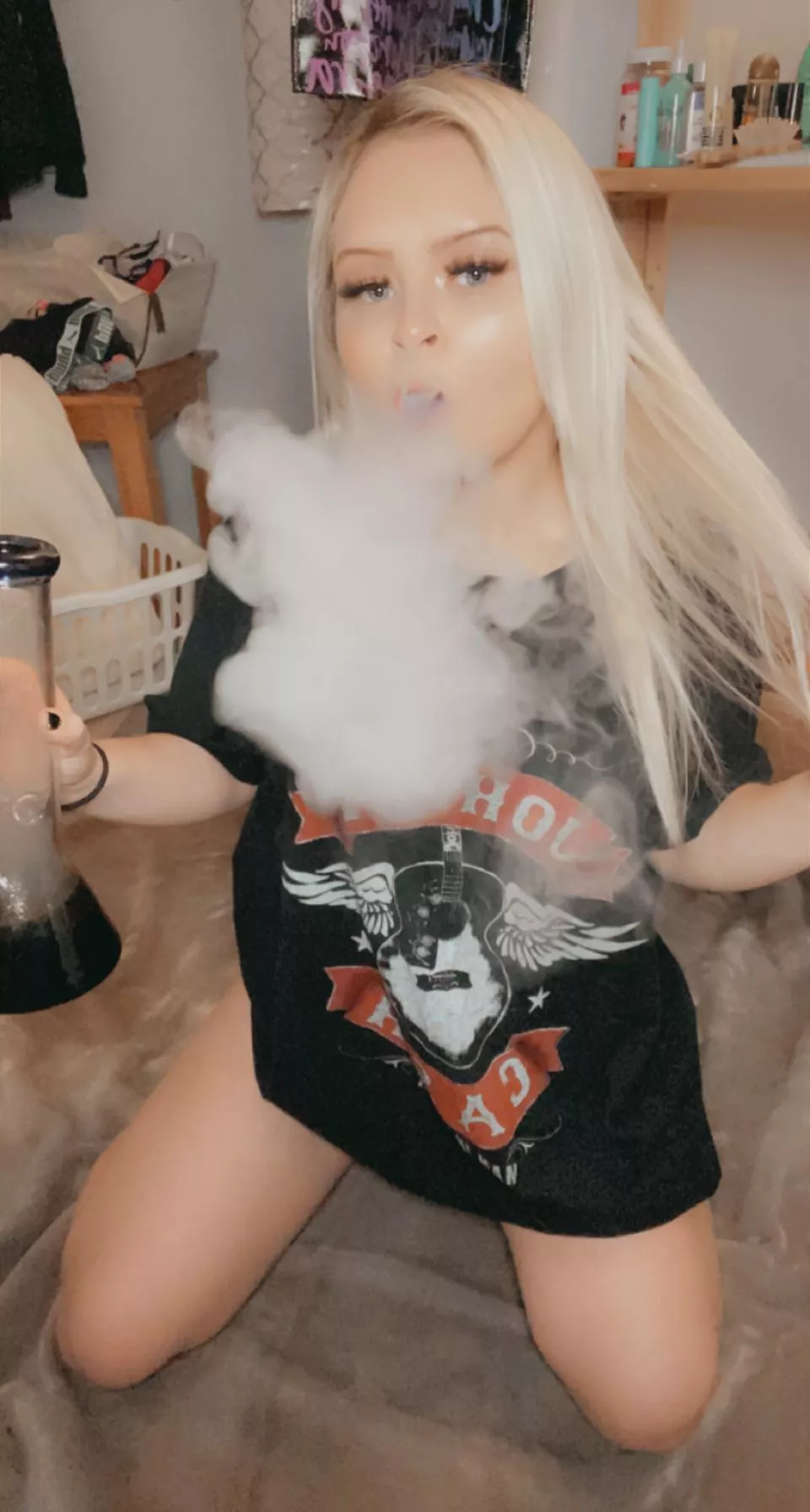 your new favourite tiny stoner slut😘
