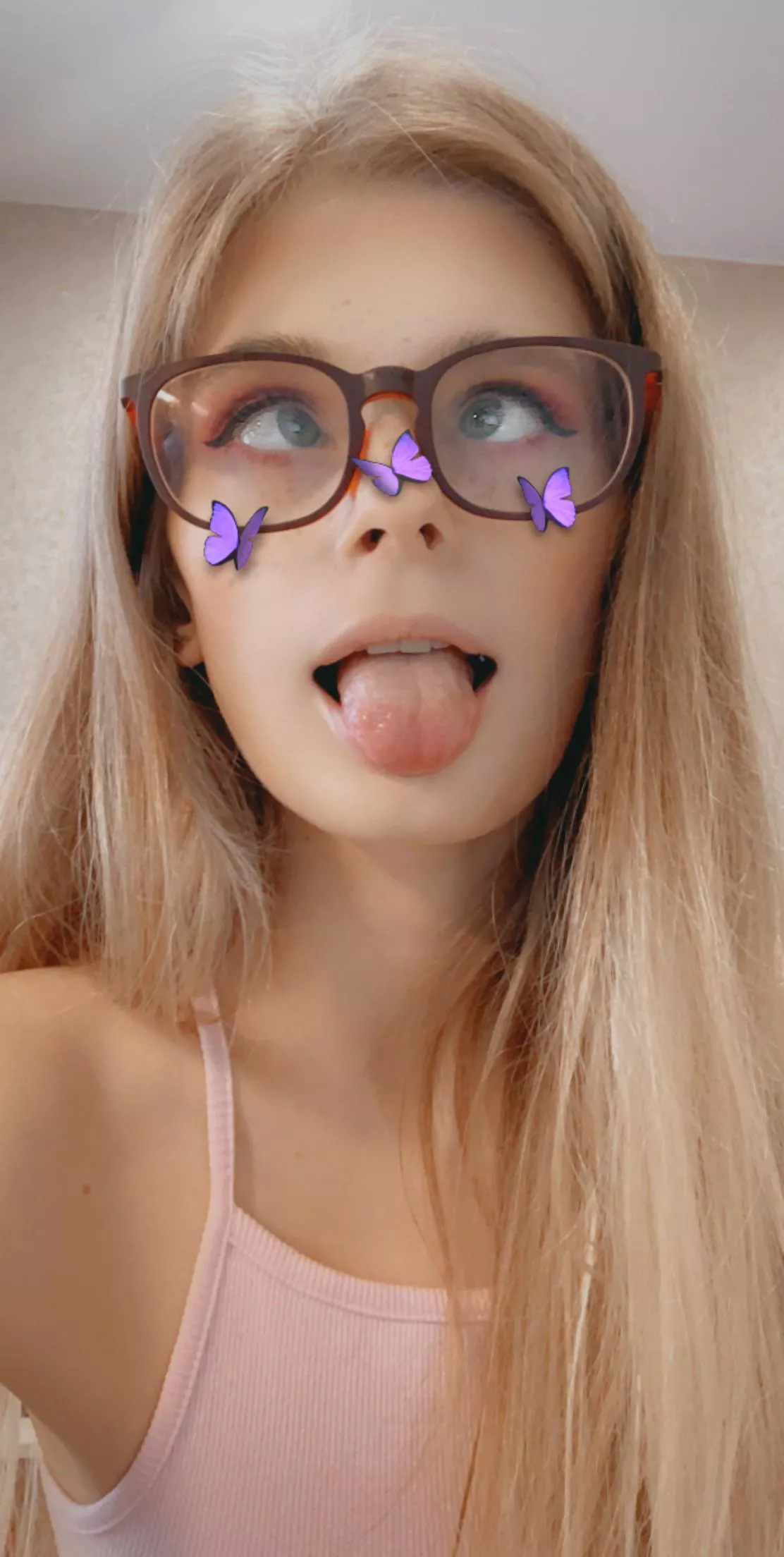 😝