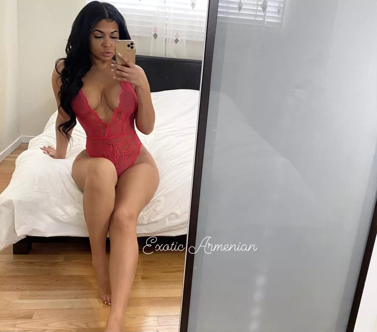 😈