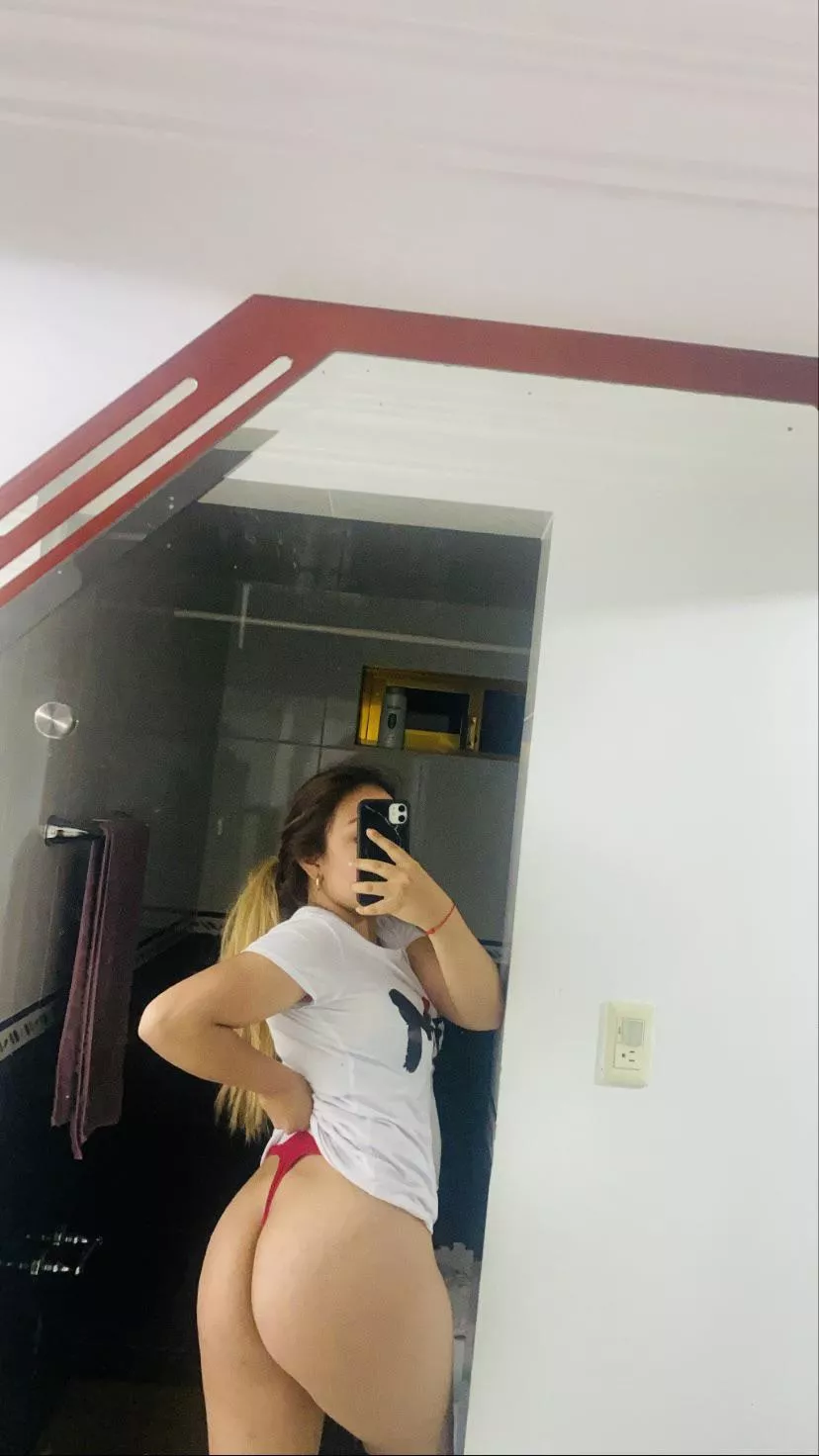 🍑😏