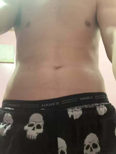 18 year old male looking for anyone interested I’m in Kentucky and can drive pretty much anywhere in Kentucky