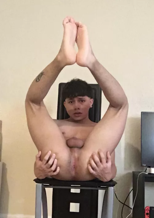 19 M call me names and degrade me tell me all the nasty things ud do to me @hornyfag_f