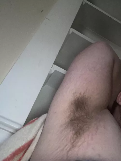 19 m dm me if you are around same and like my pits