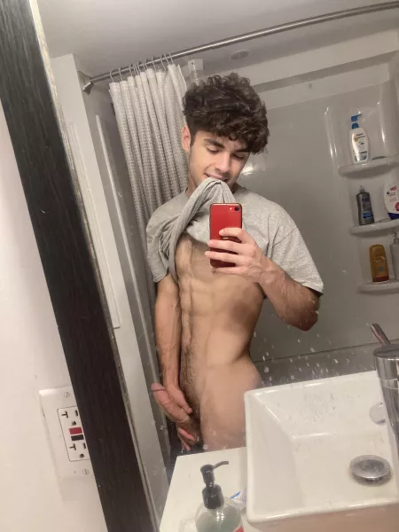 19m from Missouri any milfs want to have some fun?😈