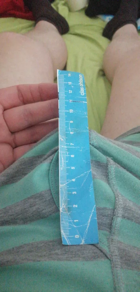 [22] guess the size of my coc and dm To compare against it 😎😏