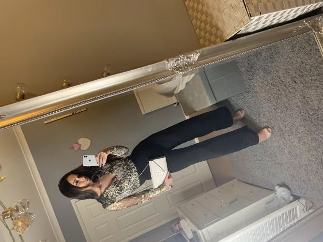 22F[Selling]Big tits white girl❤Hot nudes and vids of me Also/Sexting Kik me:sylviafow