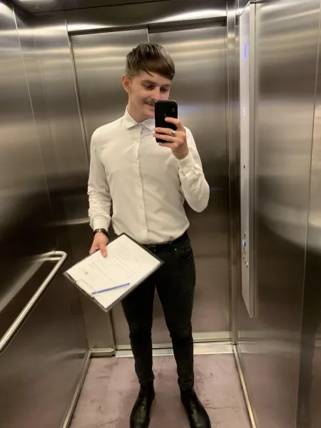 23M, first day of my new job super excited yaaay☺️ please take a look at my profile😘🥰