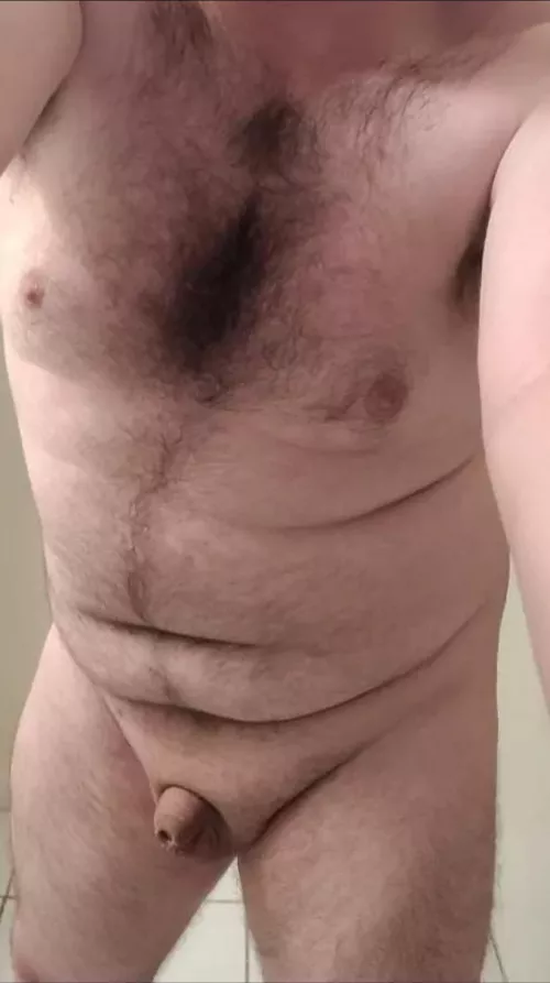 [28] up late love to chat