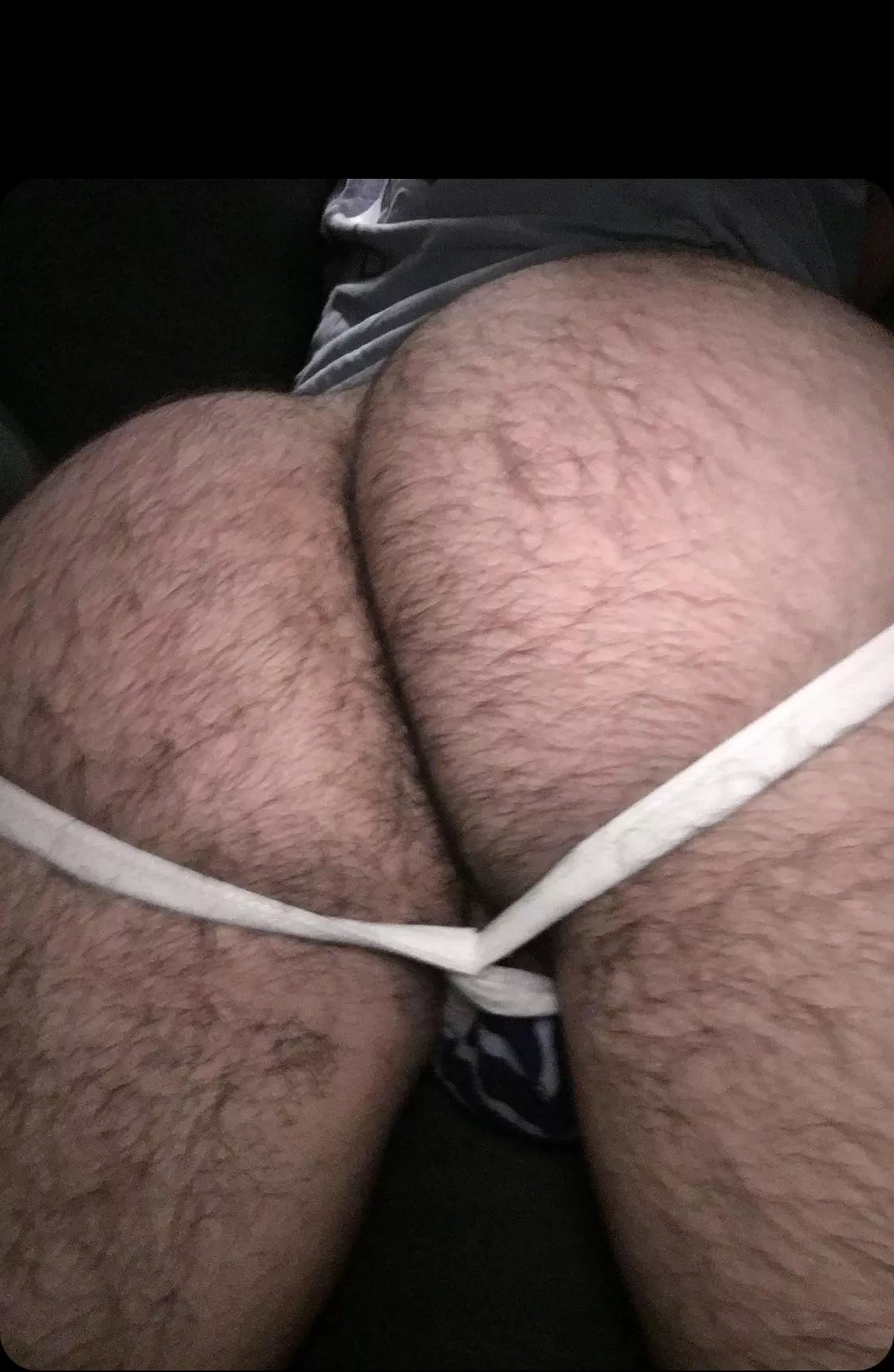 (28) Woof