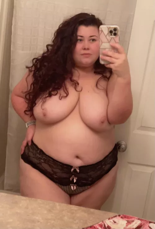 [29F] Happy FriYAY y’all 😘