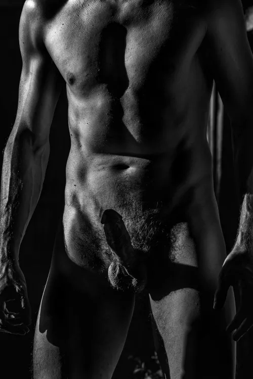 [40] My friend enjoyed this photo opportunity