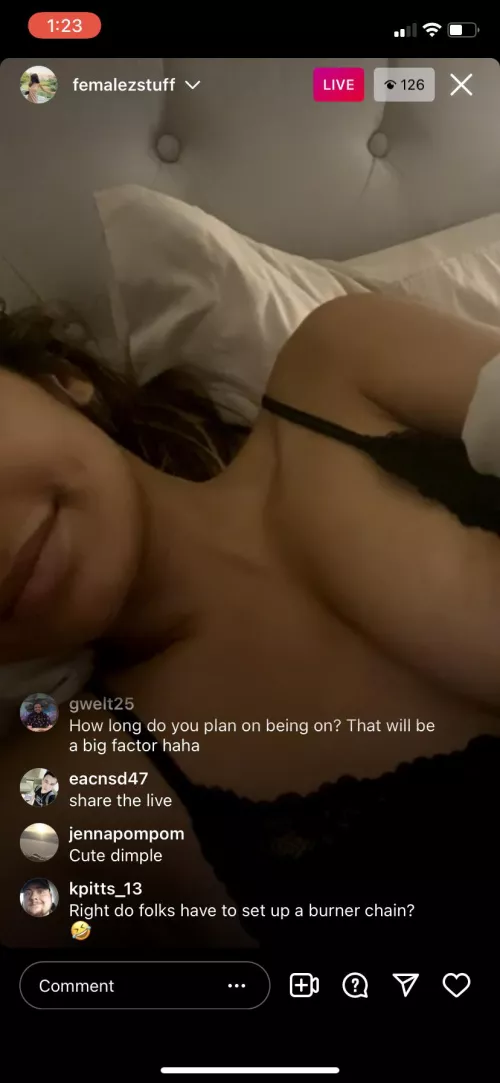 500 viewers for a flash @femalezstuff on ig!!