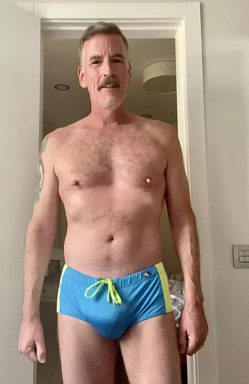 [55] Dad’s new swimsuit