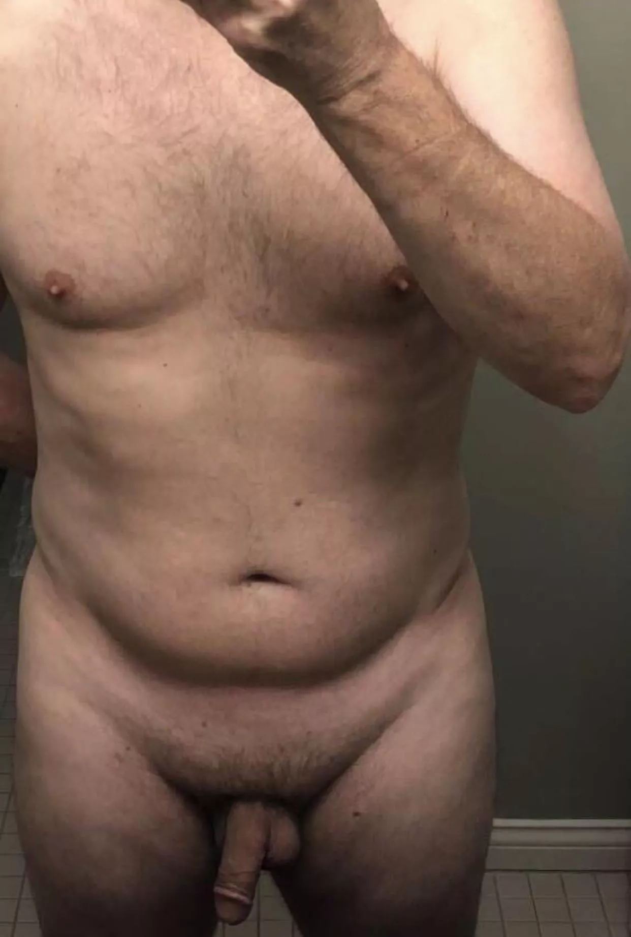 59 190lbs 5’10”
