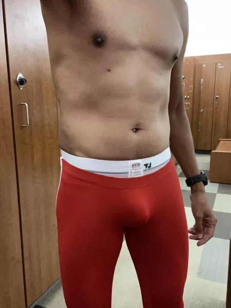 6 miles before 6 am in team-approved tights and jock