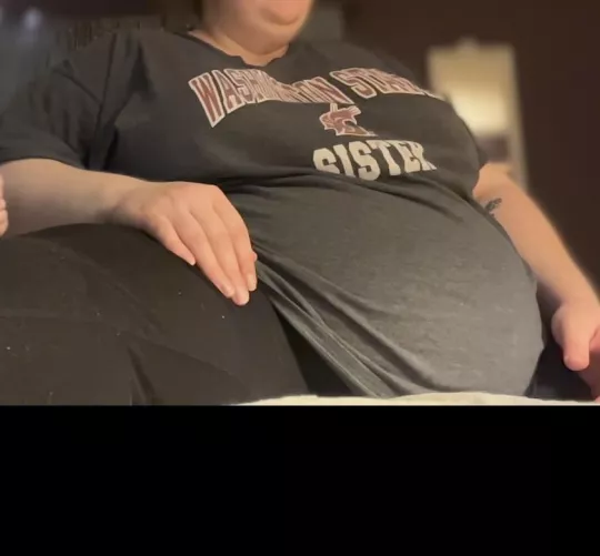 8 week pregnant ssbbw belly