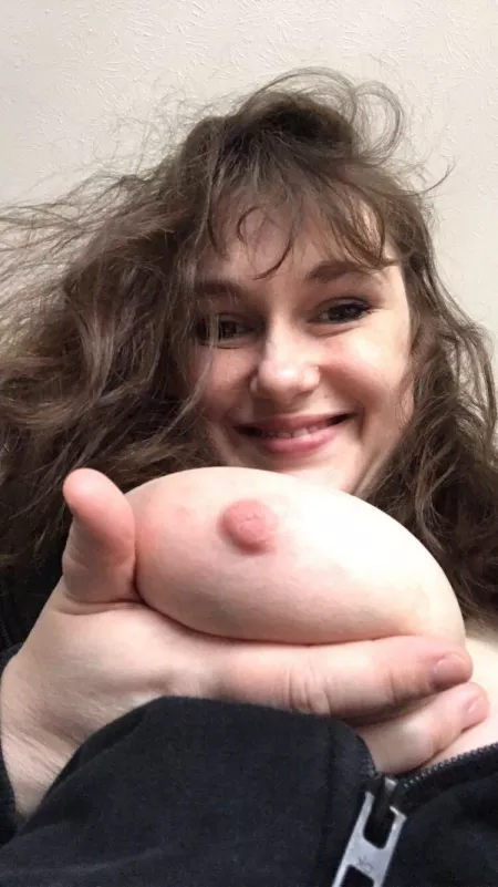 A bird in the hand is worth two in the tush. Would you like some “squosh” tité? 😂