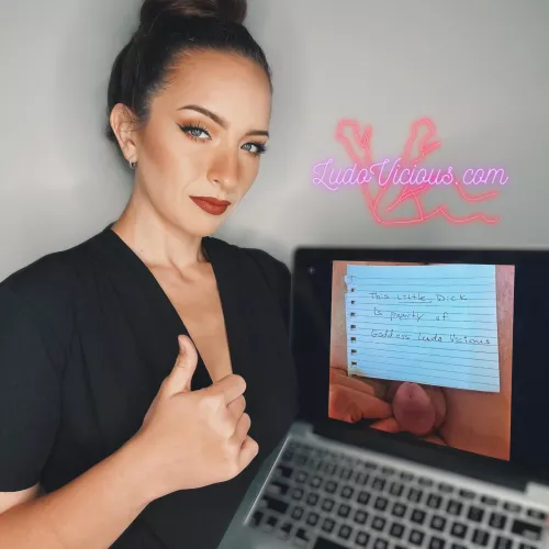 A first step before.. 🔐This little clitty is begging to be locked. I wonder if I could get it any smaller. 🤔 [domme]