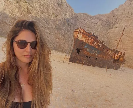 A shipwrecked Lucy…