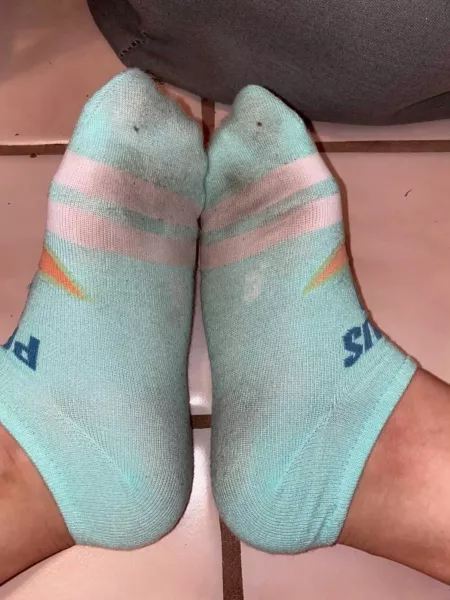 After a long hot day walking around, they smell really good 😍