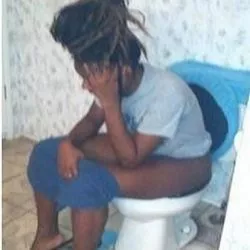 After eating the 4pc nugget meal I bought her my friend Keke kept her word and took a SHIT for me on cam! (Didn't wipe her ass!) After eating the 4pc nugget meal I bought her my friend Keke kept her word and took a SHIT for me on cam! (Didn't wipe her ass!)