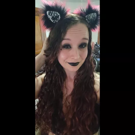 All dolled up to go to a show last weekend. Kritter Klip ears are my go to for everything.