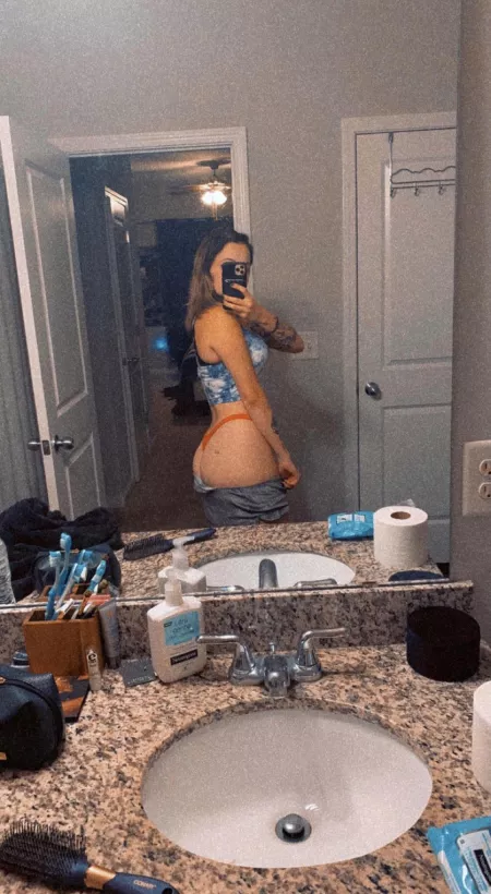 Alt 24 year old covered in tattoos and ready to play 😈 selling nudes and videos, sexting, sex tapes, dick ratings, gfe and more just Kik me 😘 ghost42922