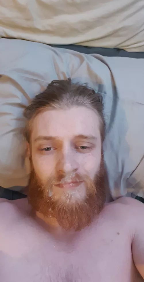 Always love it when the boyfriend cums on my face 😁