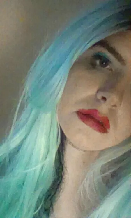 Any guys around my age wanna chat 27 femme here btw