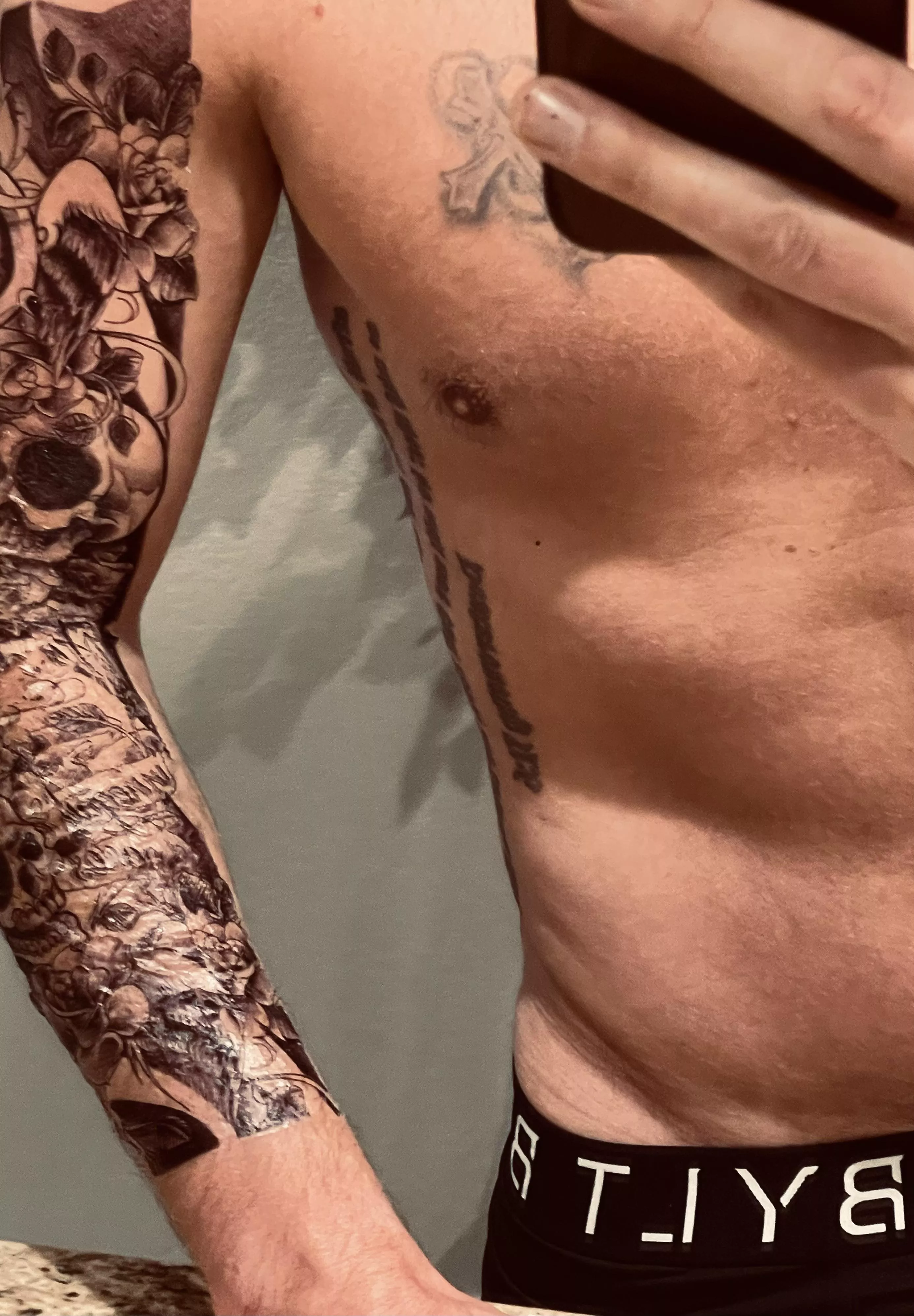 Any subs?😈