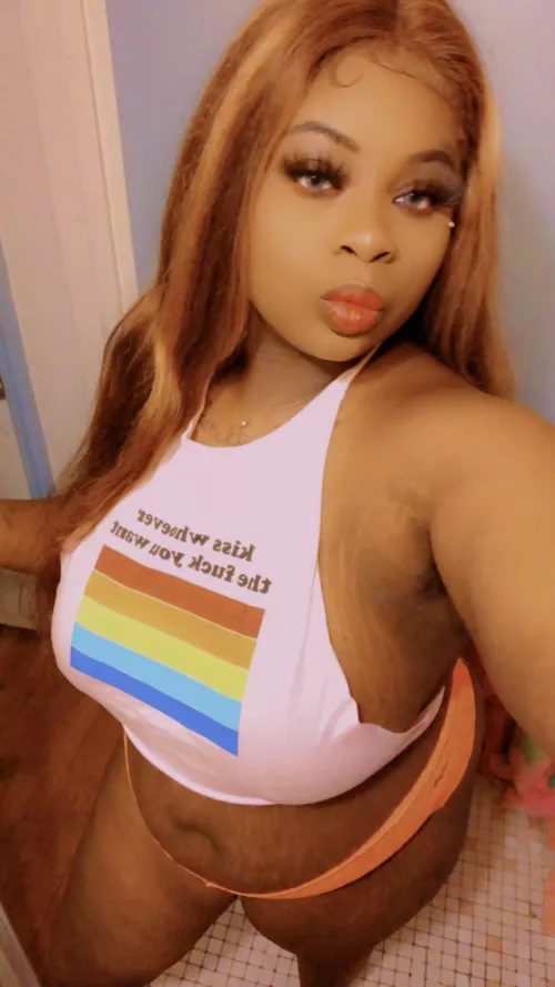 Anybody like thick brown girls ? ππ