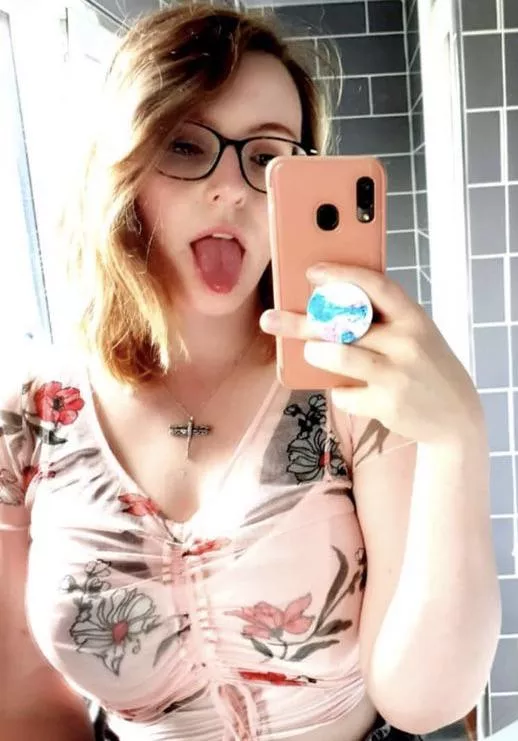 Anyone able to do vocal very degrading jerk trib to this pic of 19yo Jess? Say what you’d do to her- call her names- send submission to kik jc6109 Anyone able to do vocal very degrading jerk trib to this pic of 19yo Jess? Say what you’d do to her- call her names- send submission to kik jc6109