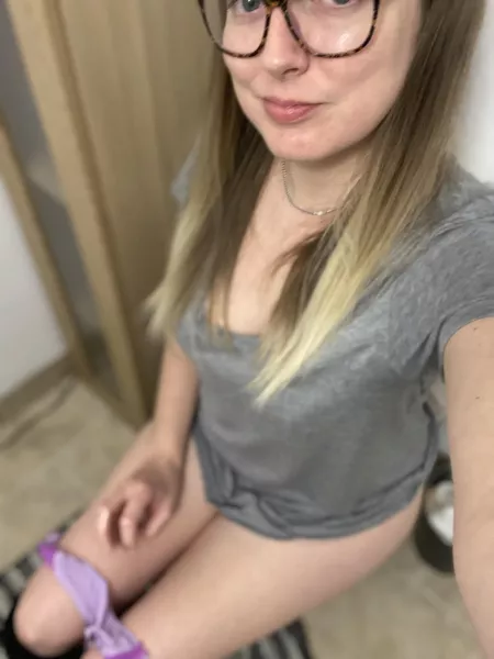 Anyone else ready for the weekend? 🌼