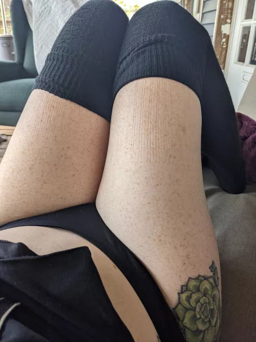 Anyone else turned on when fabric leaves marks? Someone should start a whole subreddit for clothing imprints. Or does it exist already?!?