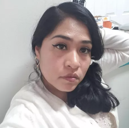 Anyone wanna jerk off to my aunt? Dm me