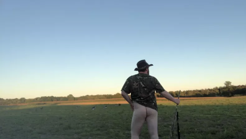 Anyone wanna join me for a hunting trip?