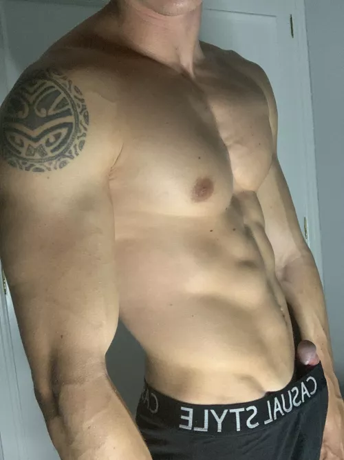 Anyone wanna say hi to my friend??😏