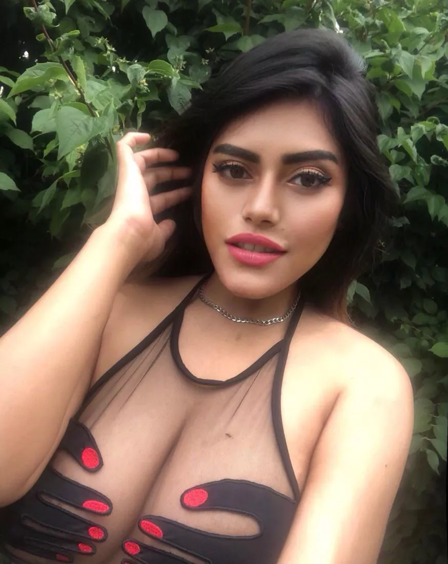 Arab gene has blessed me with boobies 😜