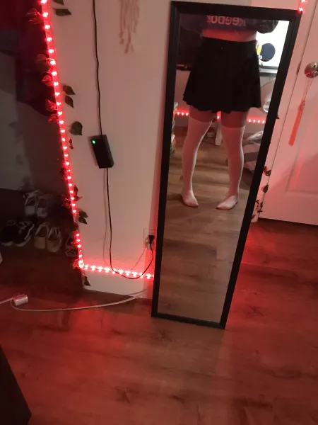 are my thighs ones you’d suffocate for? 😋