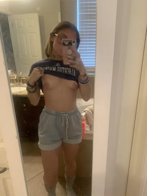 are tiny, puffy, & slightly weird anyone’s type?